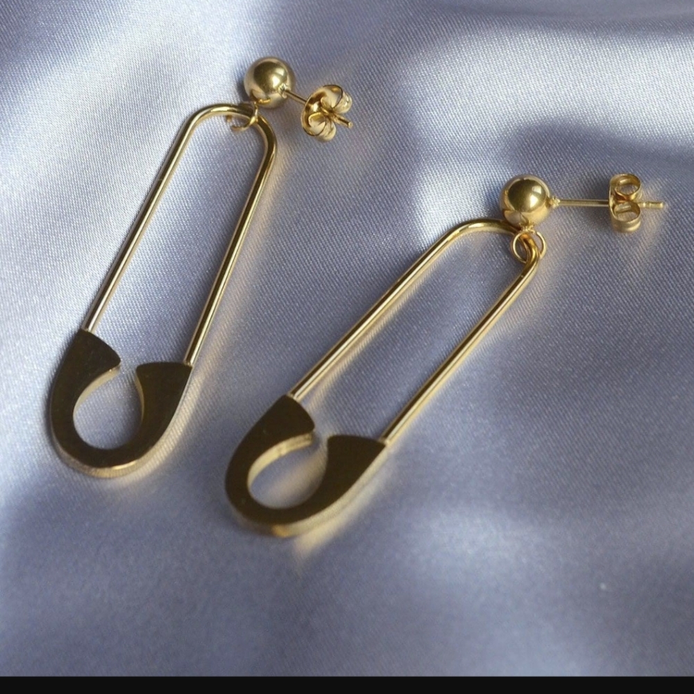 Elegant Gold Safety Pin Earrings